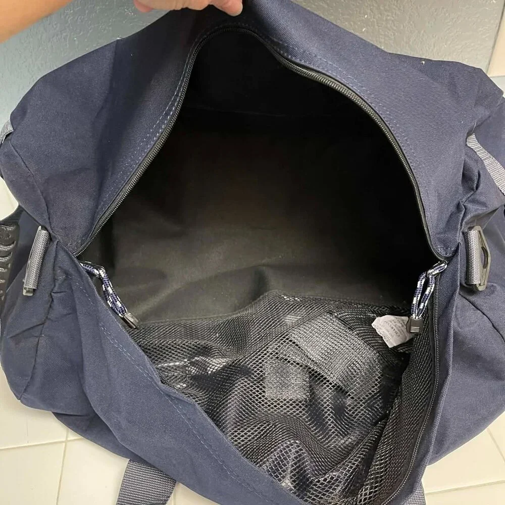 Lufthansa group duffle bag